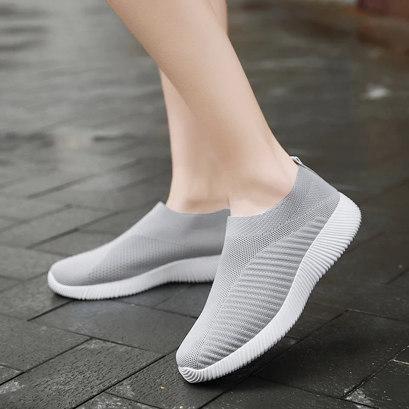 Women Running Shoes Women Breathable Mesh Slip-On